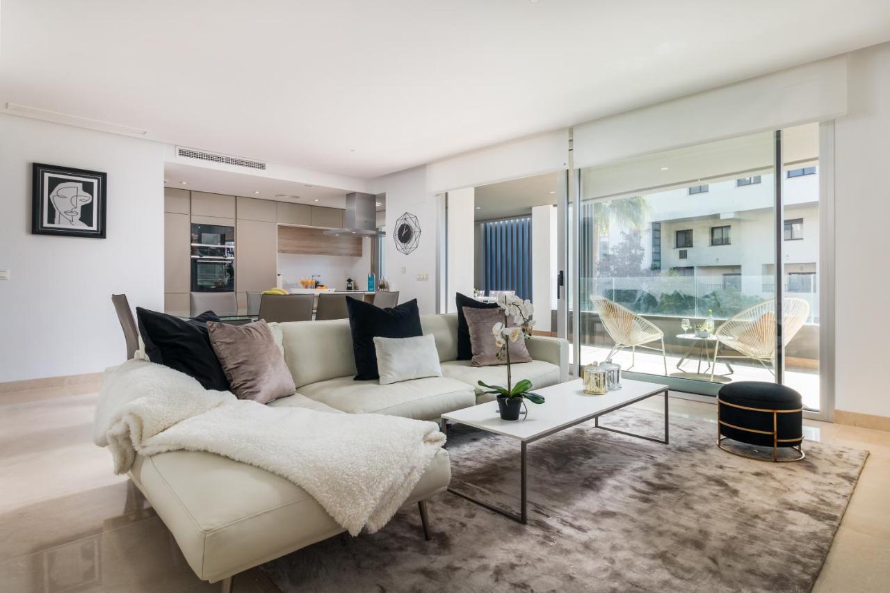 Sweet - Royal Banus Apartemen
